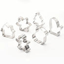 5 PEÇAS de cortadores de biscoitos em formato natalinos.