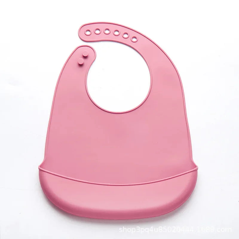 Babador ajustável e impermeável para bebês, feito de silicone macio e comestível para recém-nascidos.